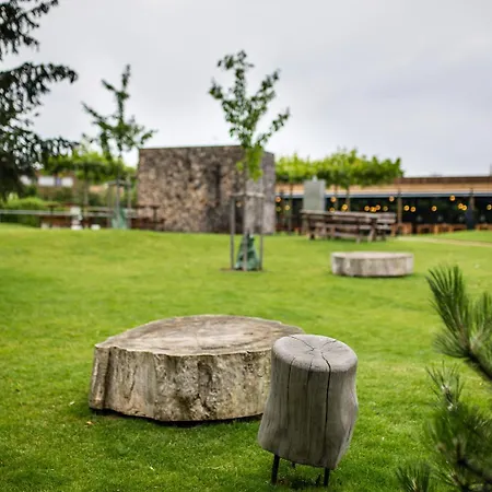 New Stylish Varta Alpha 2025 & Parking Daire Prag