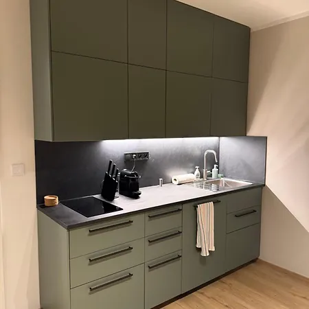 New Stylish Varta Alpha 2025 & Parking Appartement Praag